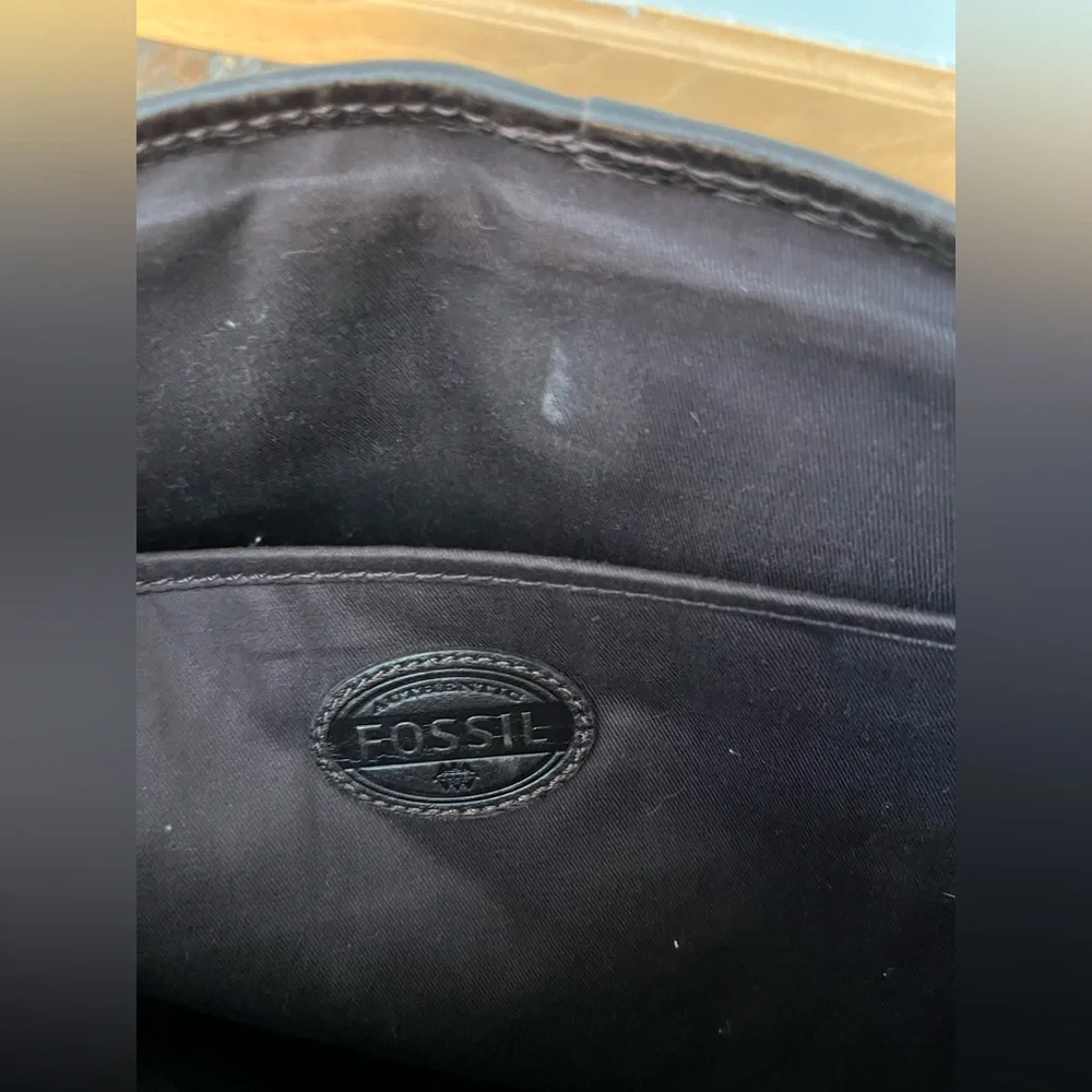 Fossil Estate dark leather adjustable strap messenger laptop bag
